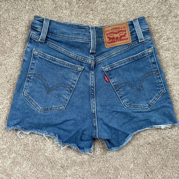 Levi’s High Rise Blue Distressed Jean Shorts for Women - Picture 2 of 3